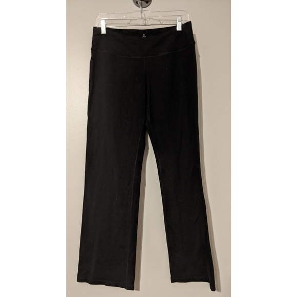 PrAna Black Hiking Yoga Straight Leg Pants Size Medium - Picture 1 of 3